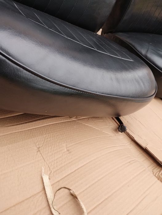 Продам оригінальні передні сидіння Ваз 2101