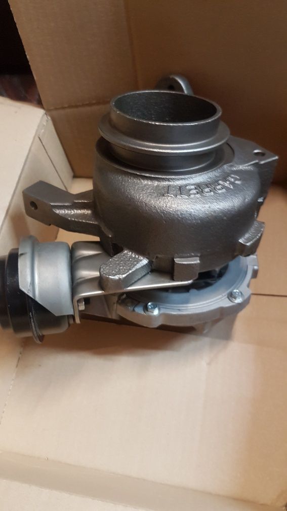 Turbina Mercedes 2.2 CDI fabrycznie nowy oryginał .