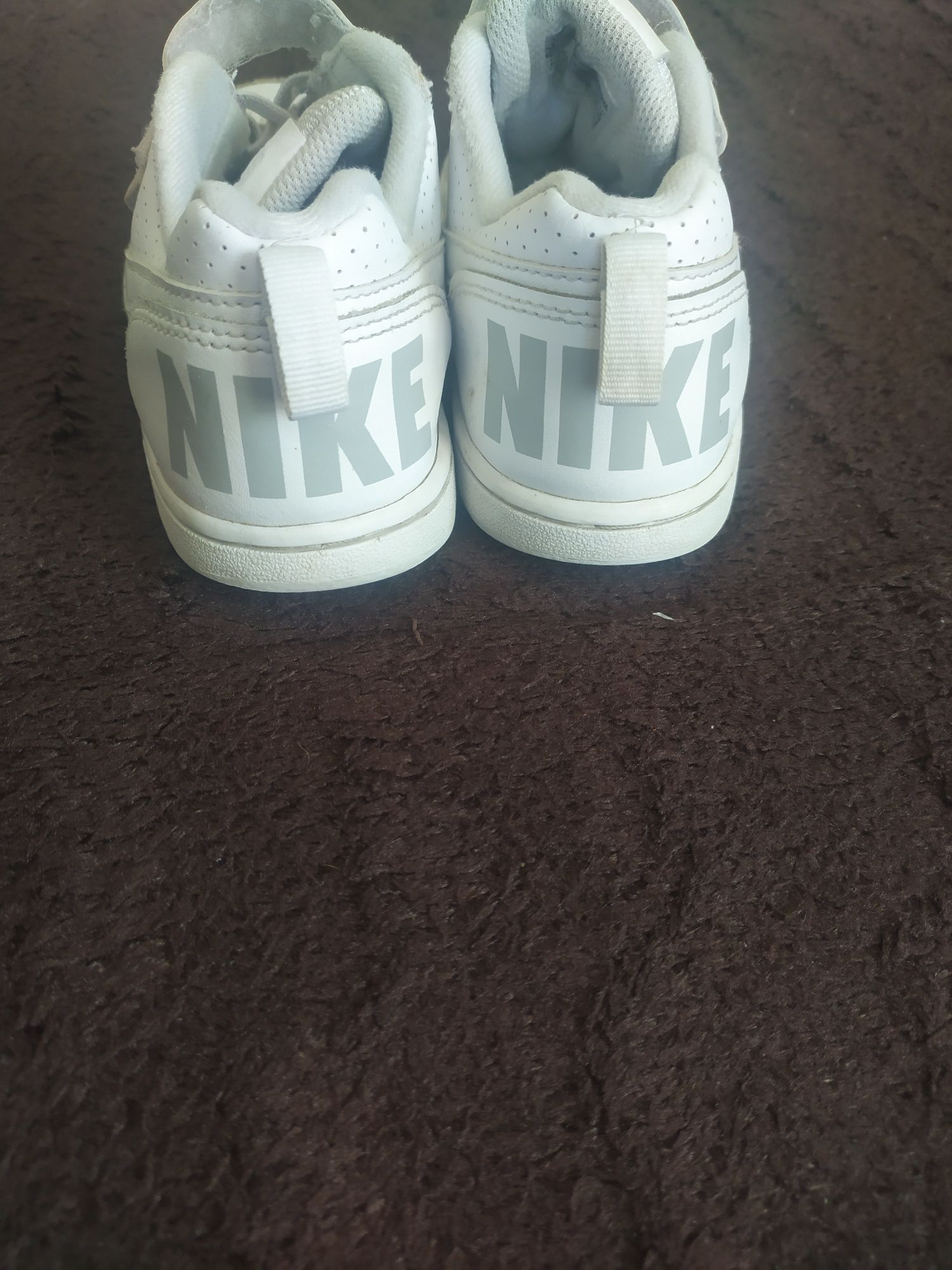 Adidasy białe Nike 32