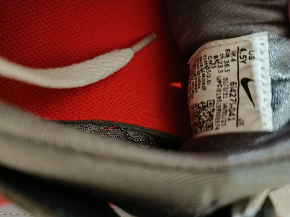 Нові кросівки для хлопчика Nike Huarache Run