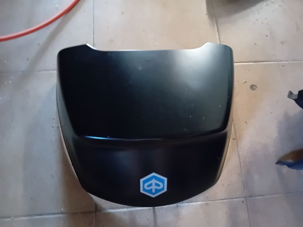 Farol e carnagens x8 xevo