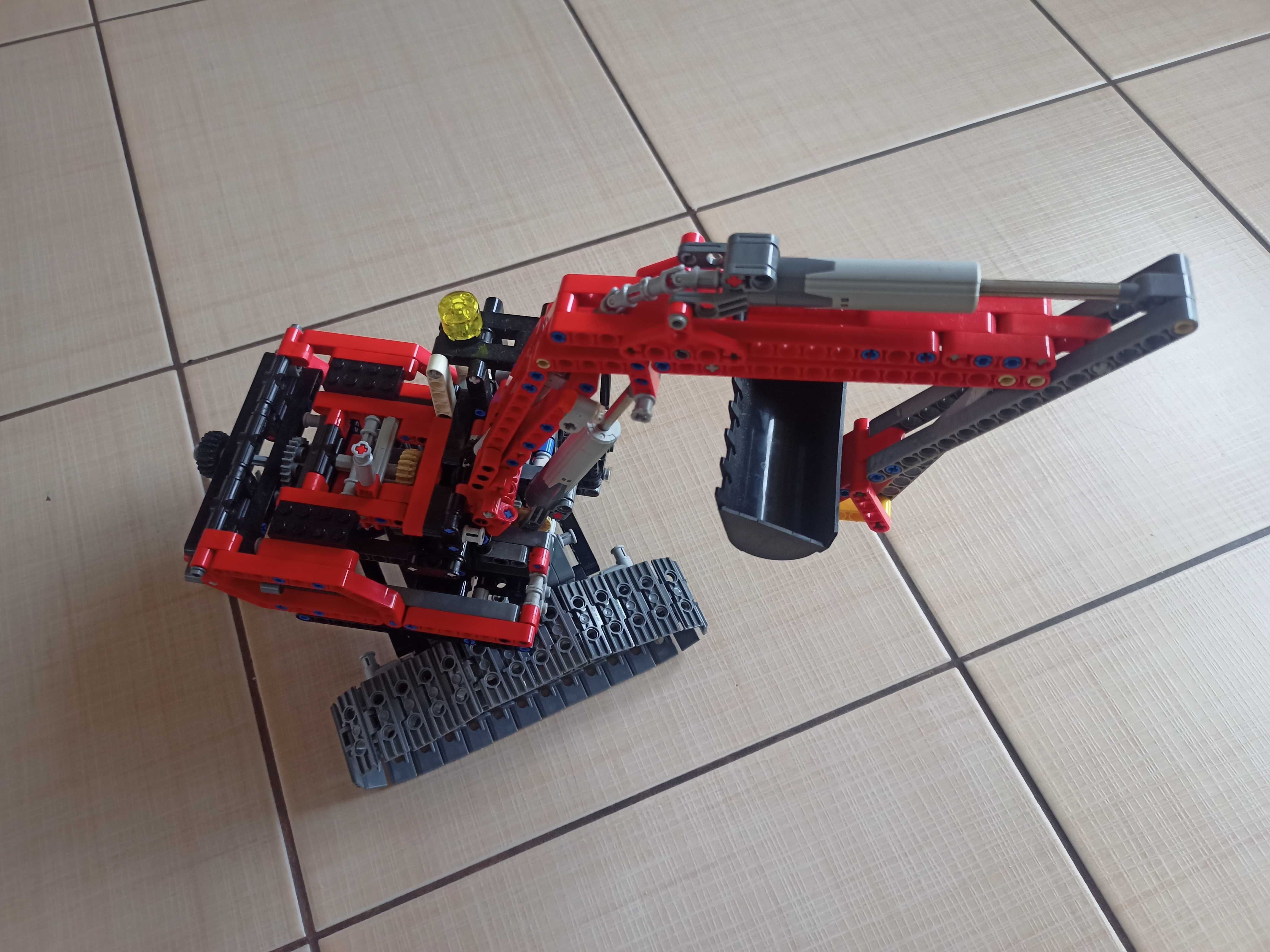 Lego technic koparka 8294