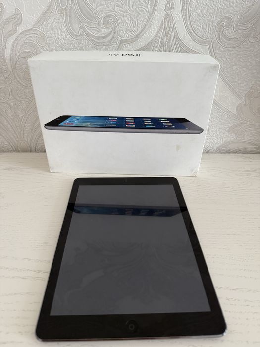 Apple iPad(планшет) Air 32 GB Space Gray wifi A1475