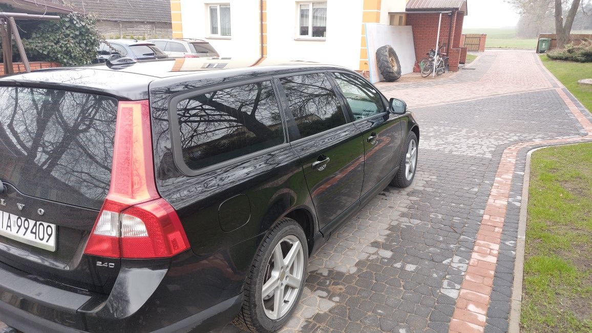 Volvo V70 2009r 2,4D D5