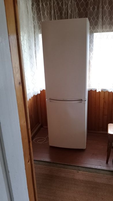 Холодильник б/у робочий