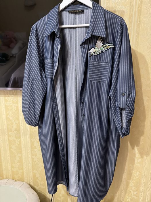 Платье - рубашка в полоку.