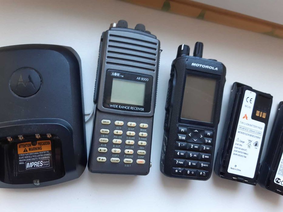 Радіоприймач AOR AR 8000.