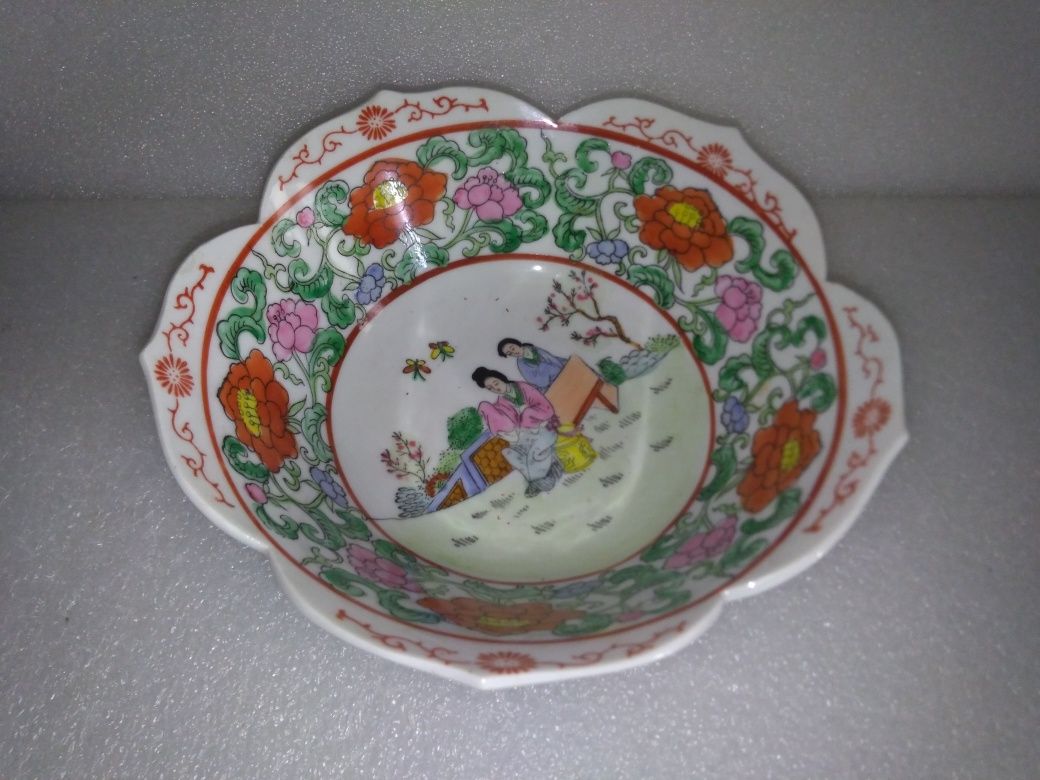 Antiga Taça Porcelana Chinesa