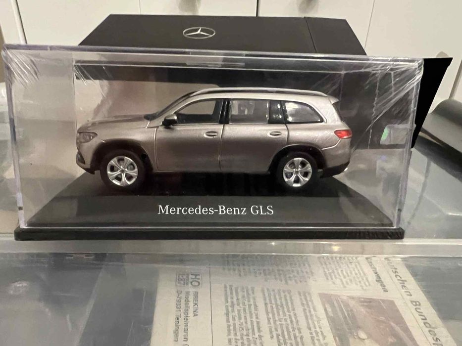 Mercedes-Benz GLS 1:43 Spark Model Kolekcjonerski