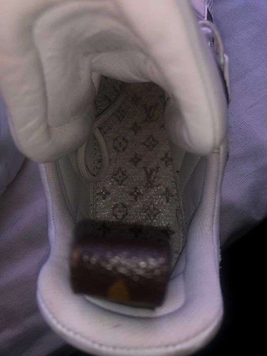 SAPATO ORIGINAL esportivo Louis Vuitton Archlight tamanho  35