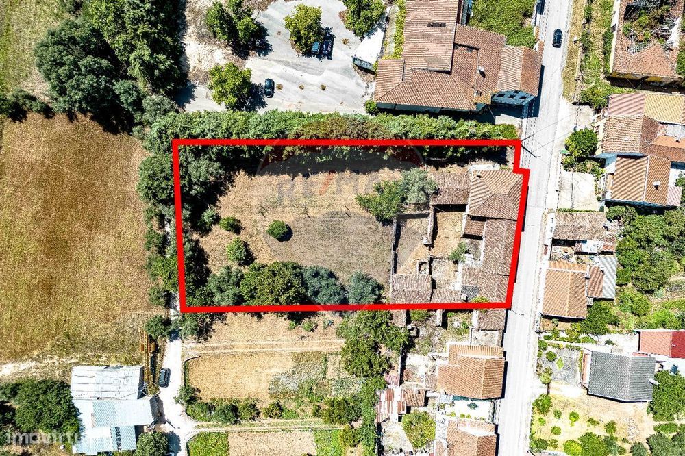 Moradia T10 para venda