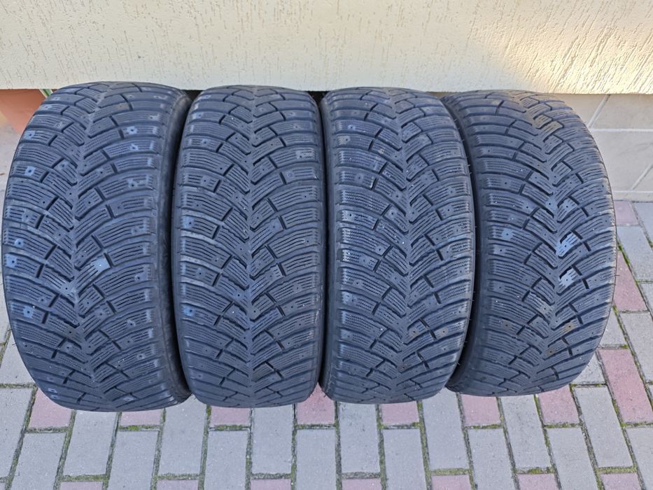 225/50R17. Nexen. 2021 р. 7-8мм
