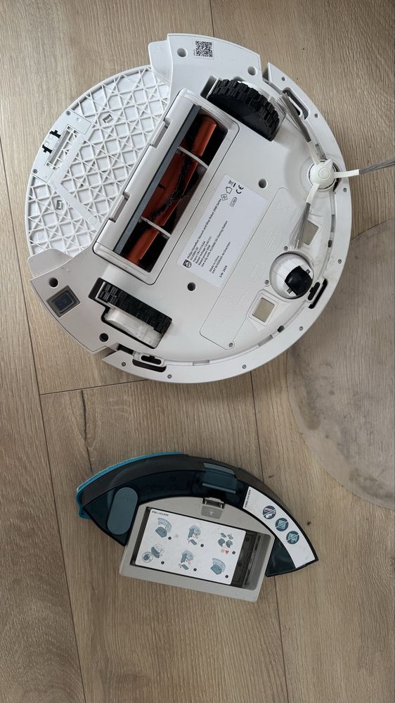 Robot odkurzająco-mopujący PHILIPS XU2000/20 Seria 2000 Arctic White