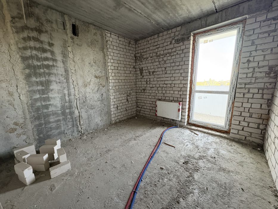 3 кімнатна квартира 82 м2 ЖК Миру 3 Героїв Харкова будівельний стан