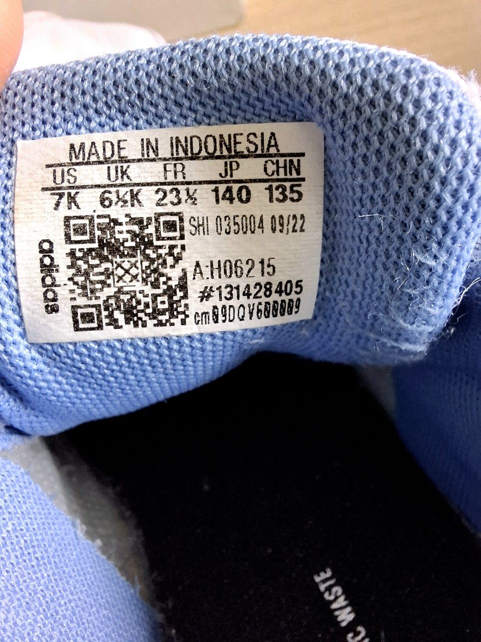 Buty marki adidas dziecięce rozmiar 23,5