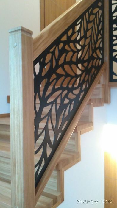 Сходи з дерева. Сходи дерев'яні  8000