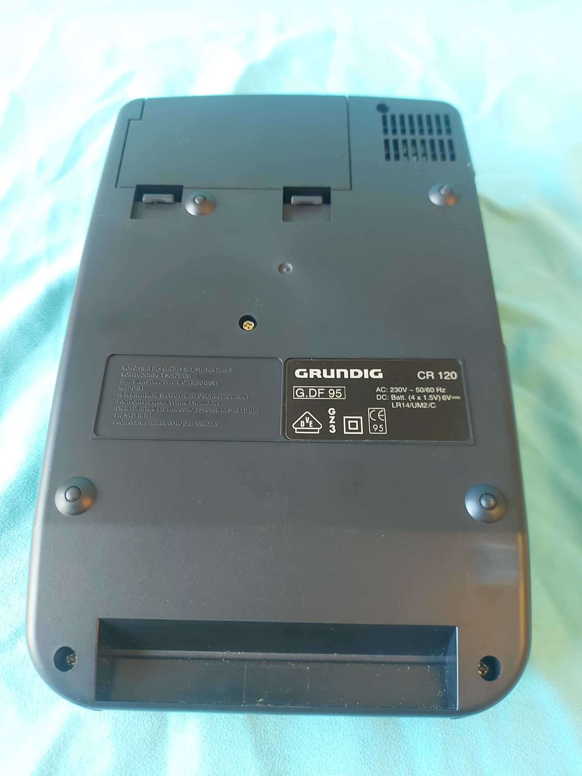 Śliczny, sprawny magnetofon Grundig, oryginał z epoki kaset