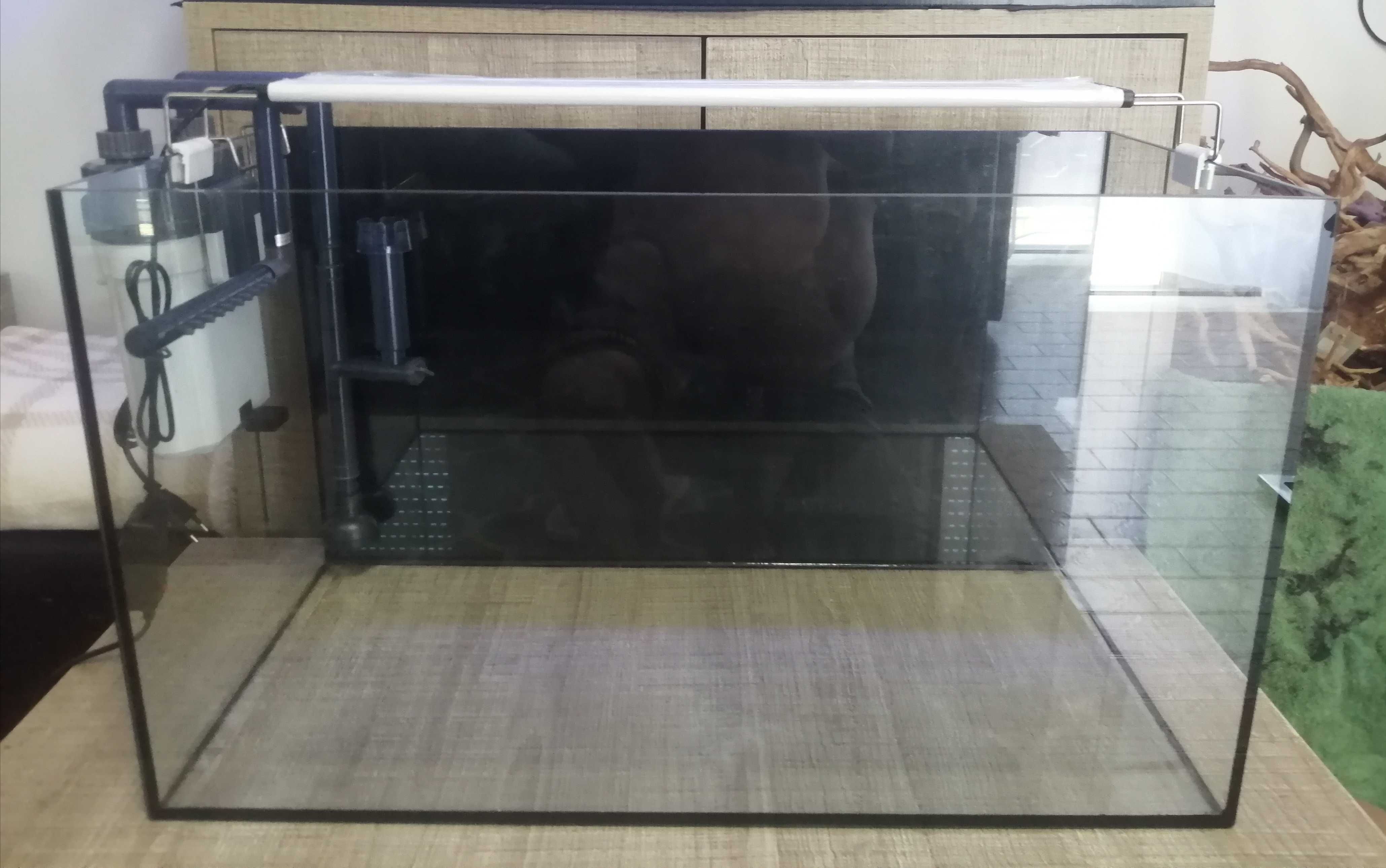 Aquário 60x30x35 com led