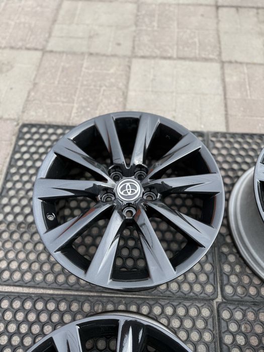 Диски оригінальні toyota Camry 70 avensis avalon rav4 lexus 5 114 r17