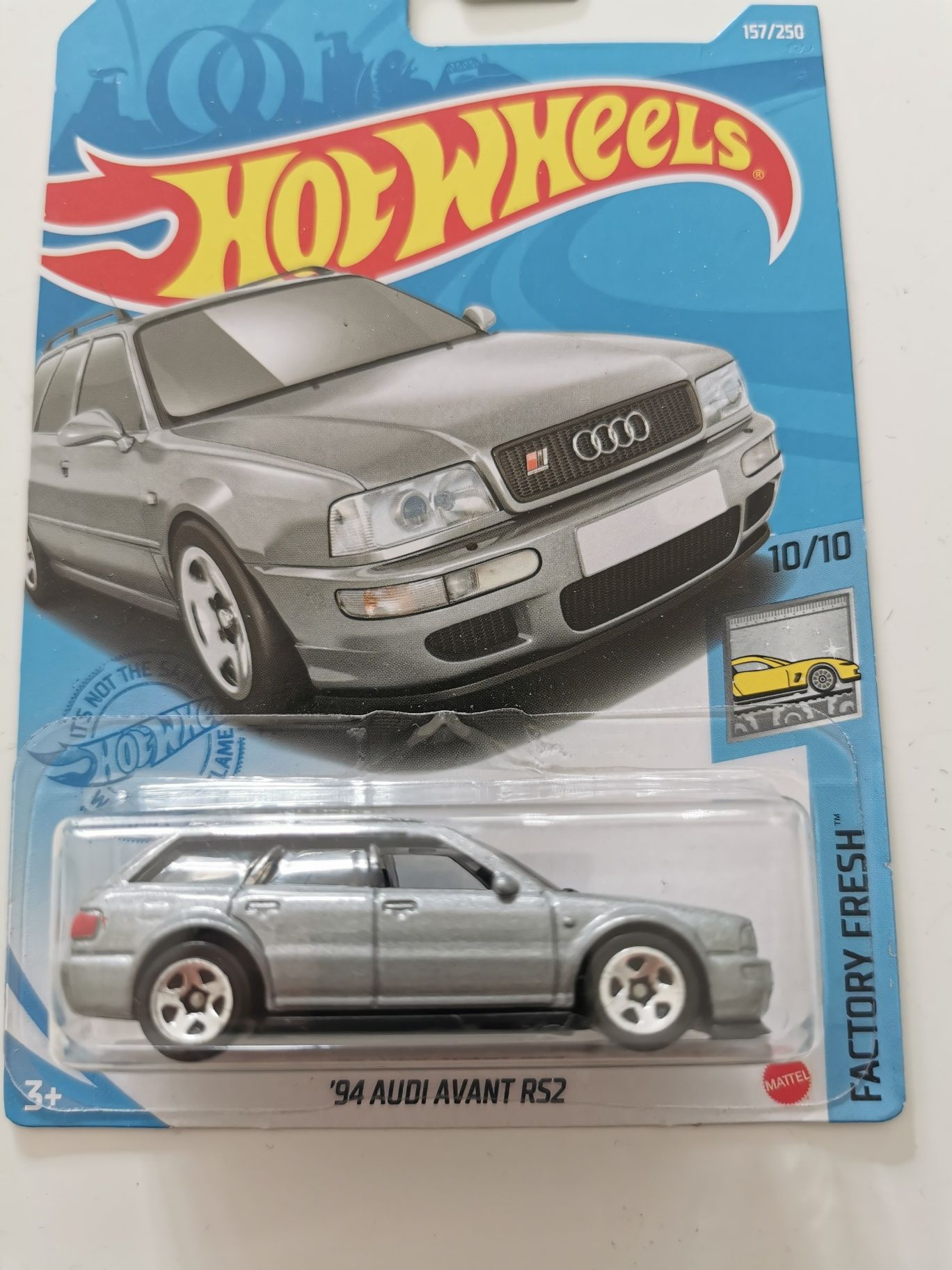 Hot Wheels 94 Audi Avant RS2