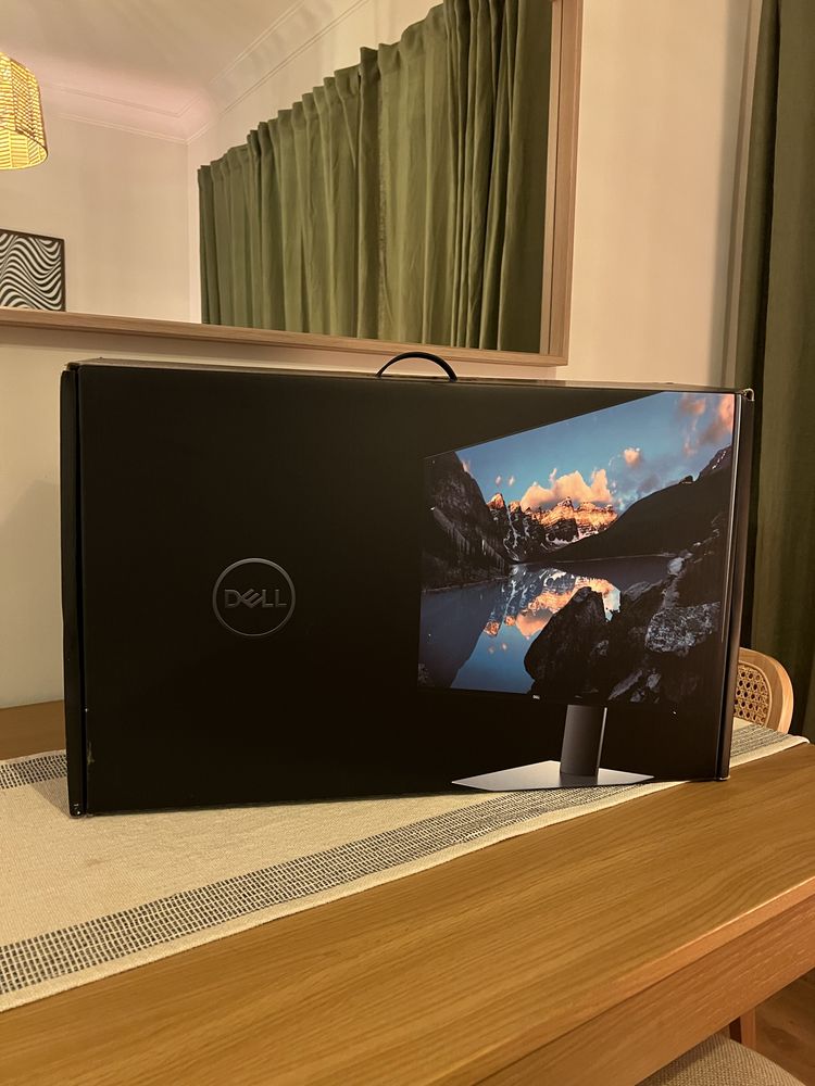 Monitor Dell UltraSharp U2719D 27”