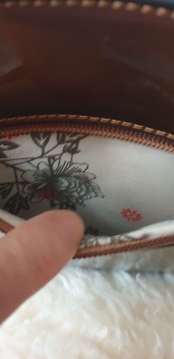 Torebka damska na ramię koloru brązowego