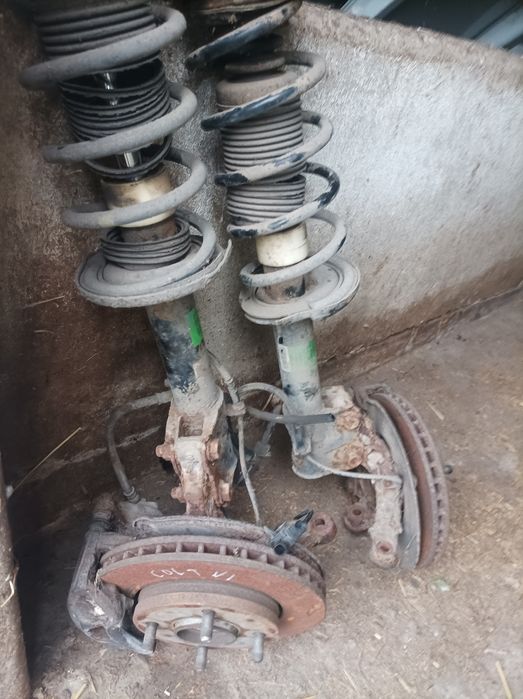 Mitsubishi Colt vi lift mcperson lewy lub prawy wentylator chłodnicy