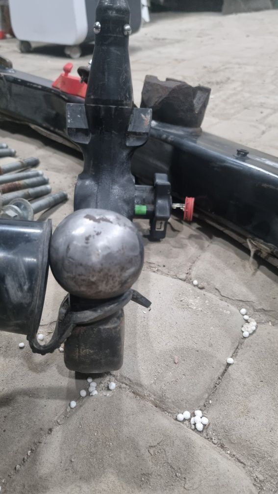 Фаркоп vw Tuareg, Audi q7, Westfalia в сборе, 7l6803921
