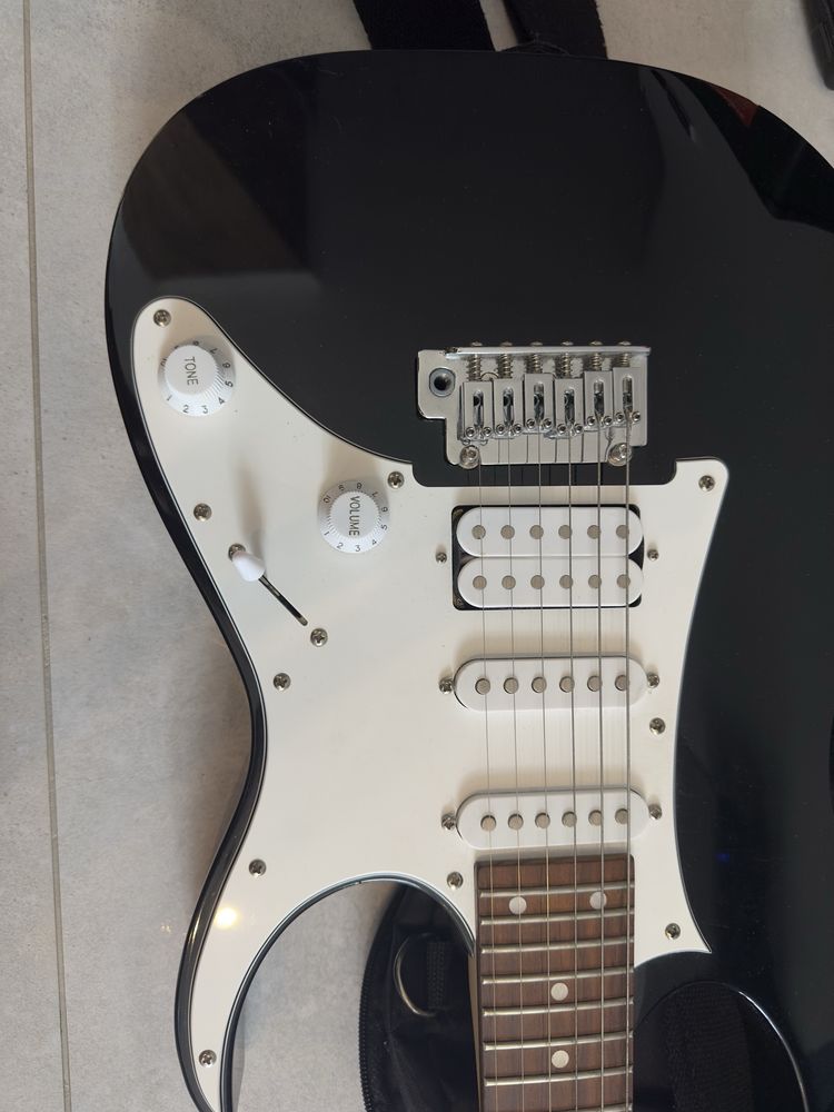 Комплект для игры на гитаре — Ibanez GRX40 + Line 6 Spider V20 MkII