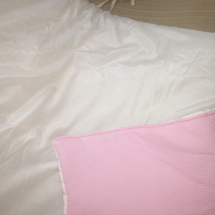 Colcha e resgardo para cama bebe menina - Nova
