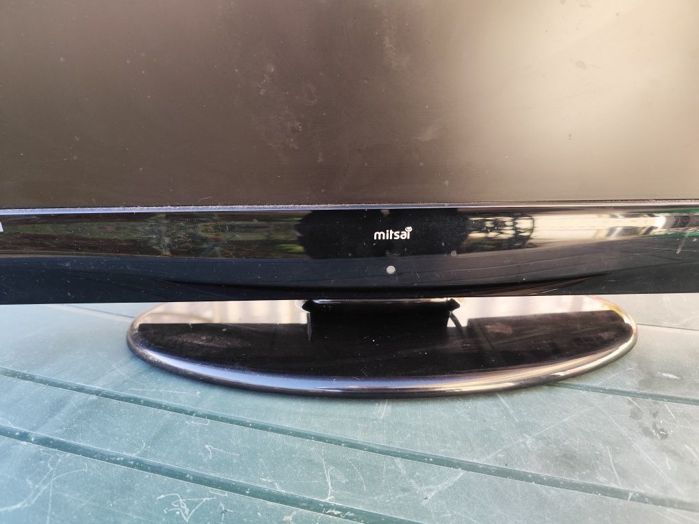 TV Mitsai com defeito