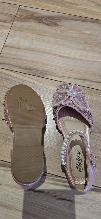 Buty dziecięce, pantofelki, rozm 31