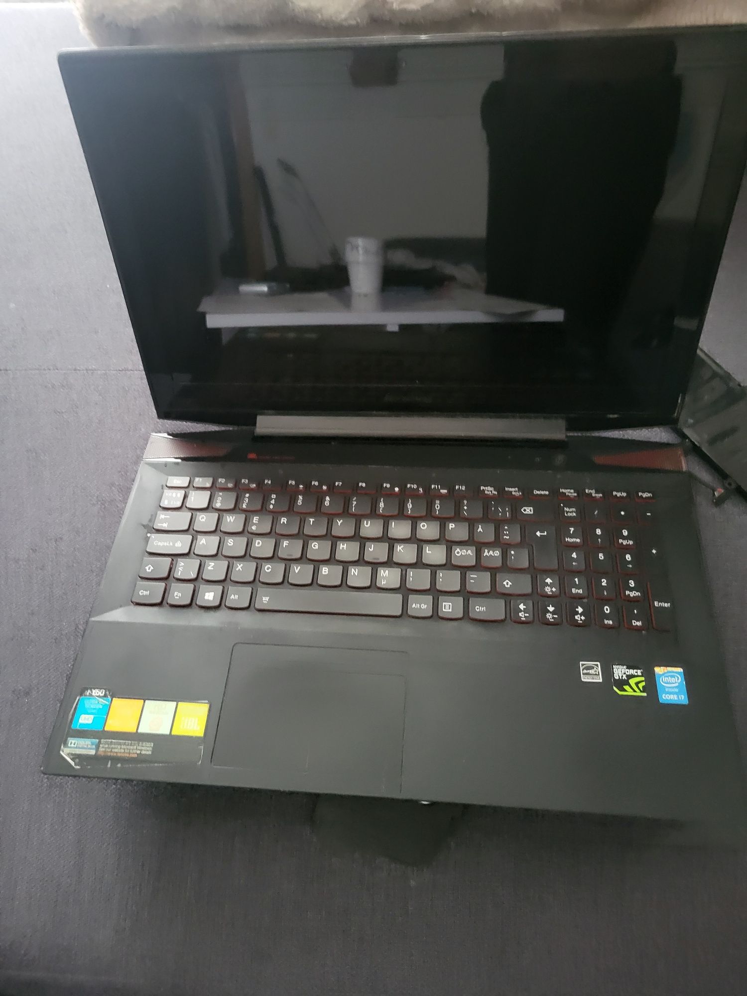 Lenovo y 50 70 części
