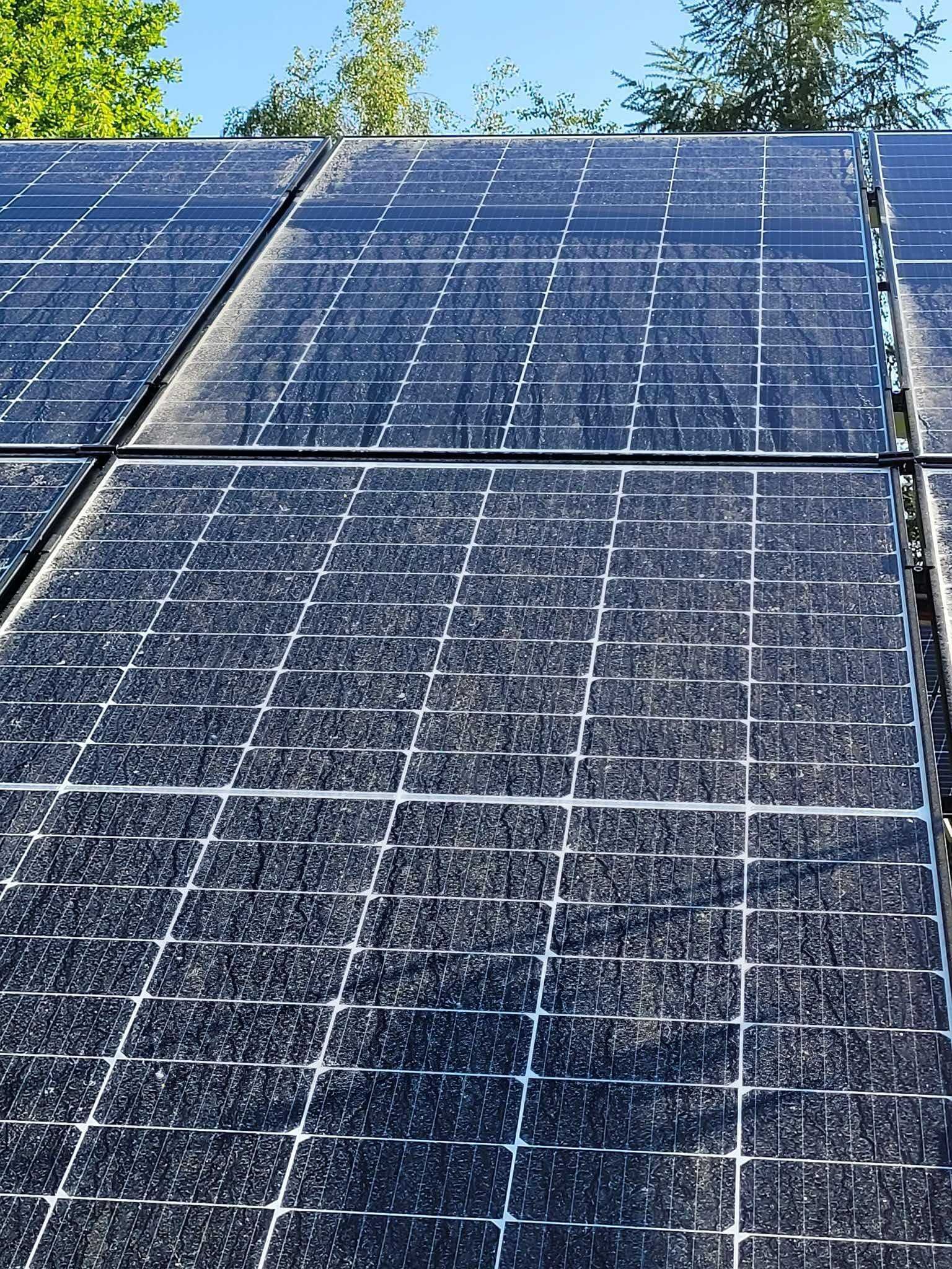 Mycie paneli fotowoltaicznych, szyb i elewacji wodą demineralizowaną