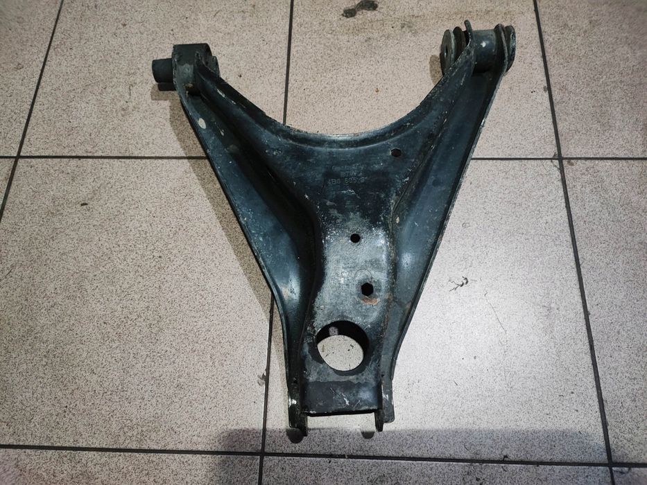 Wahacz Dolny Lewy tył VW Passat B5 Audi A6 C5 Quattro