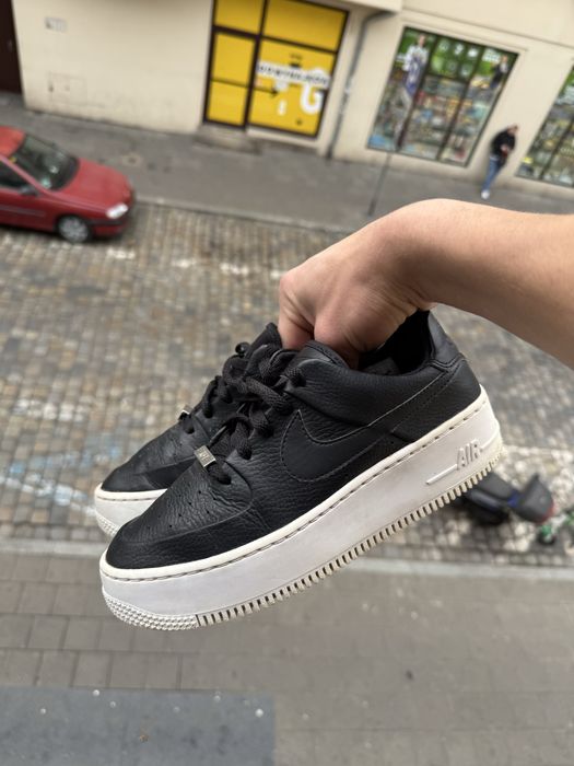 Nike Air Force 1 Low Sage Platform