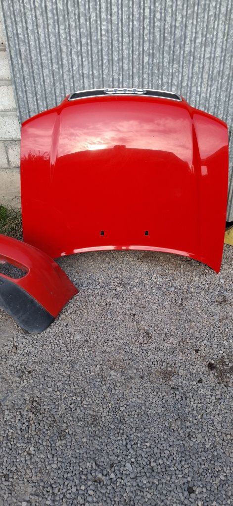 Maska przednia Audi A4 B5 przedlift czerwona