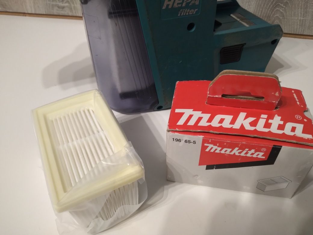Makita  DX 02 pochlaniacz odkurzacz odsysacz pyłu