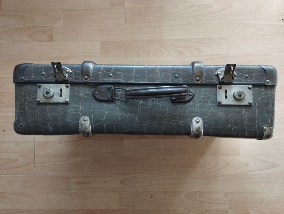 Stara walizka kufer