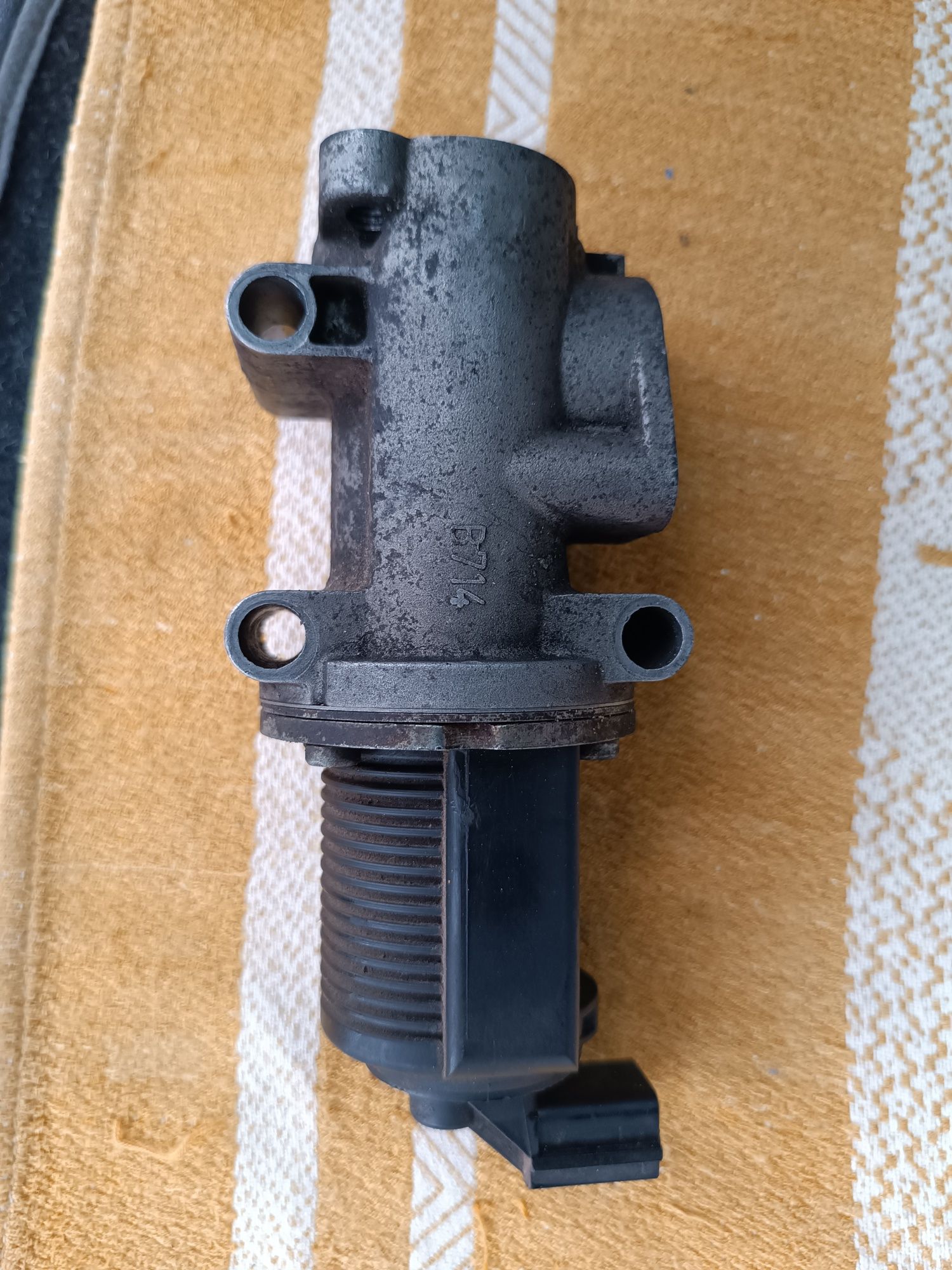 Клапан EGR Zafira B,Vectra C,Astra H 50024005