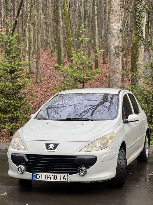 Продам Пежо 307 2.0 бензин