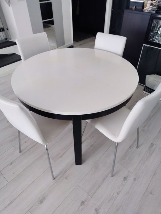 Stół okrągły rozkładany