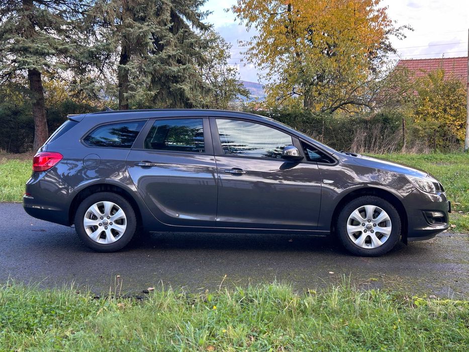 Opel Astra J*Nawigacja*Grzane Fotele i Kierownica*Czujniki Parkowania*