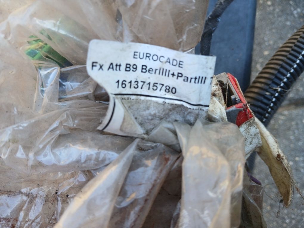 Suporte reboque Citroën berlingo e Peugeot  partener
