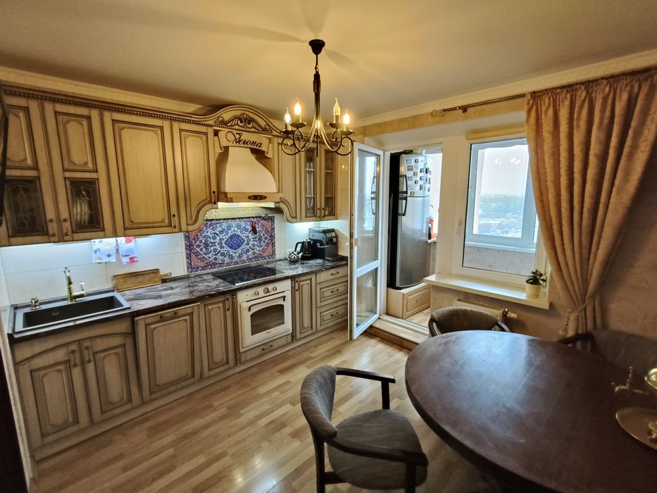 3х комнатная квартира с техникой и мебелью