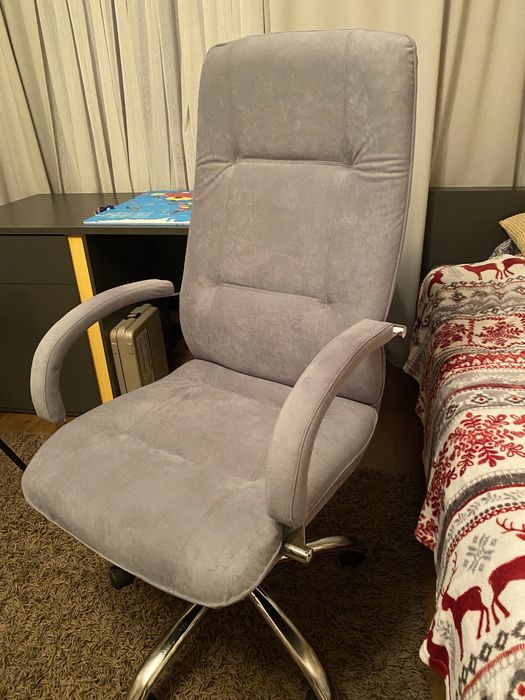 Перетяжка, ремонт, реставрація офісних крісел