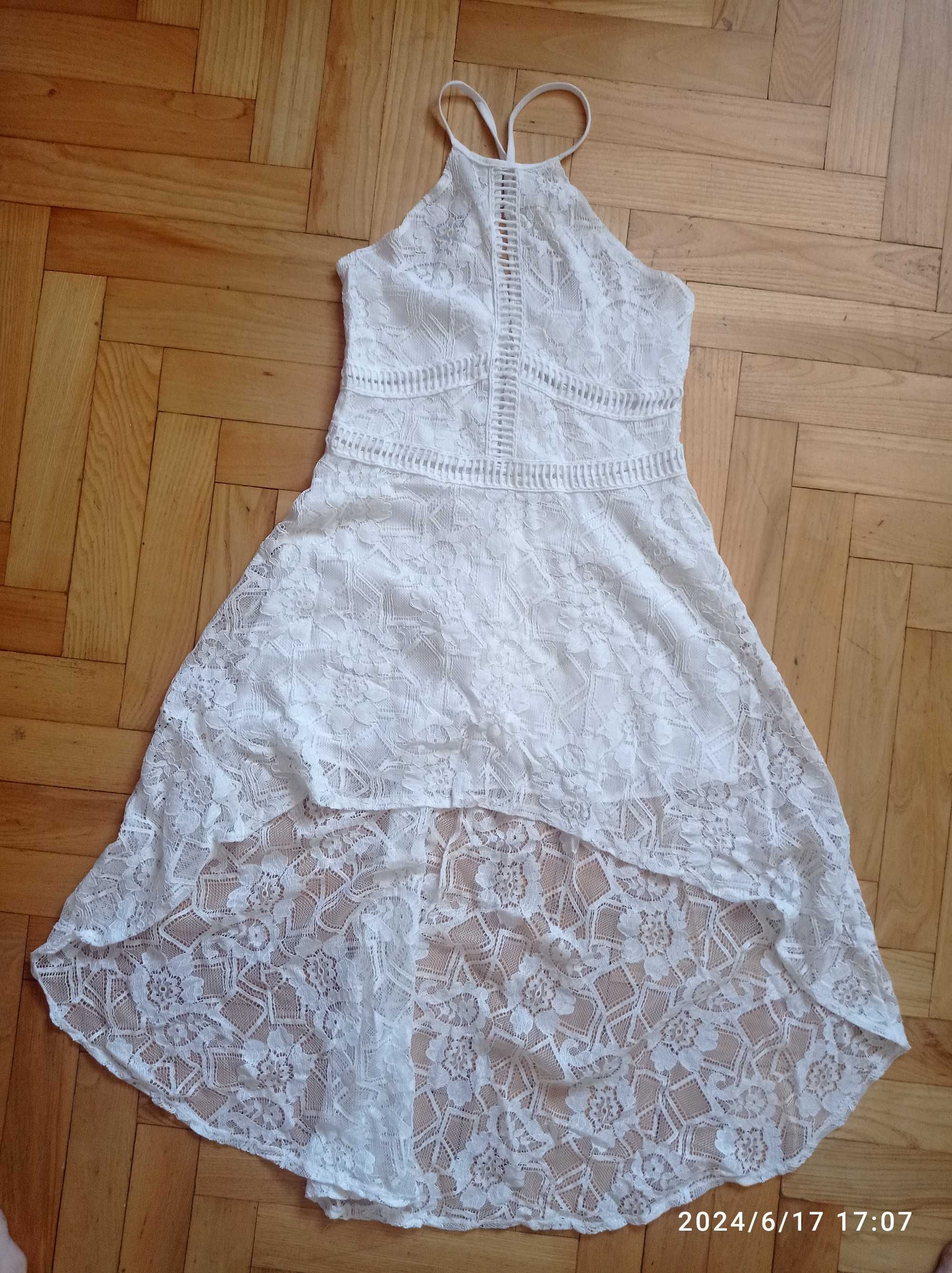 Koronkowa sukienka rozmiar M