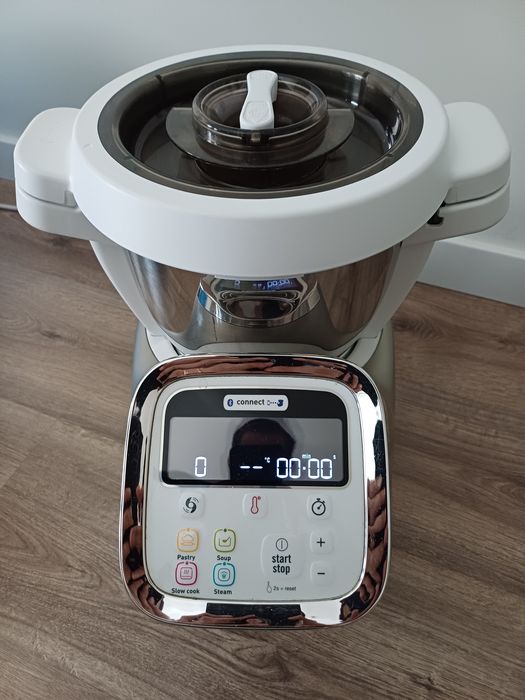 Robo de cozinha Moulinex i-compan com panela de vaporion connect