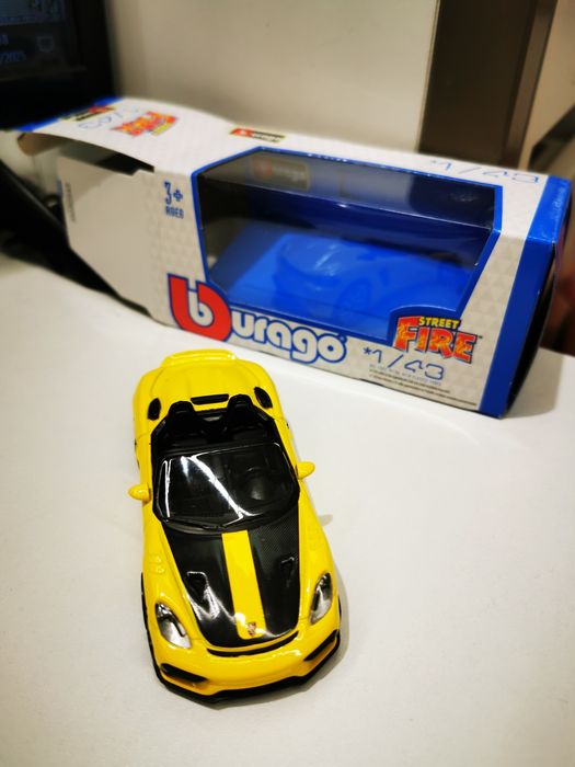 Porsche 718 Spyder RS 2024 Burago 1/43