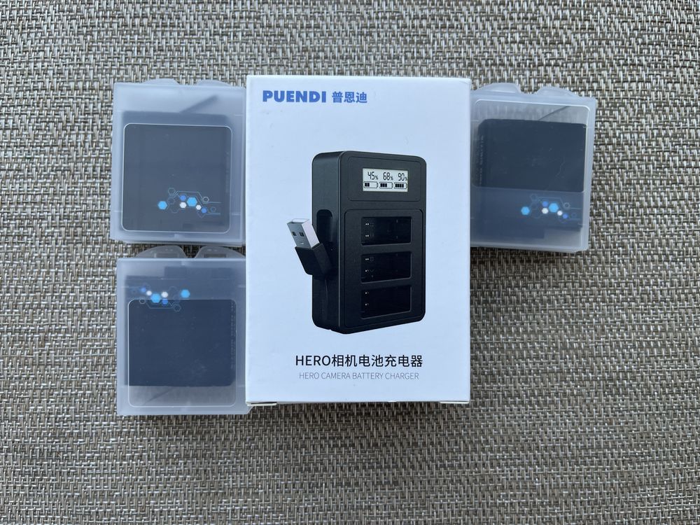 Акумурятори та зарядне для Go Pro 3 шт USB action camera екшн